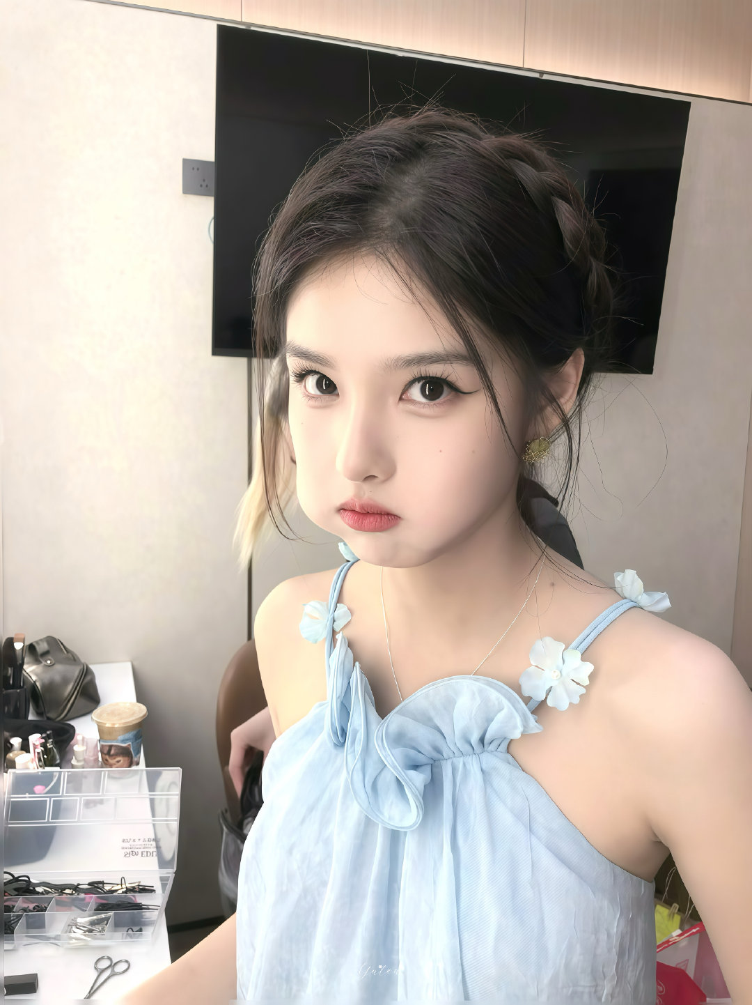 #艾米#我彳艮萌口牙字者阝萌飞了​
