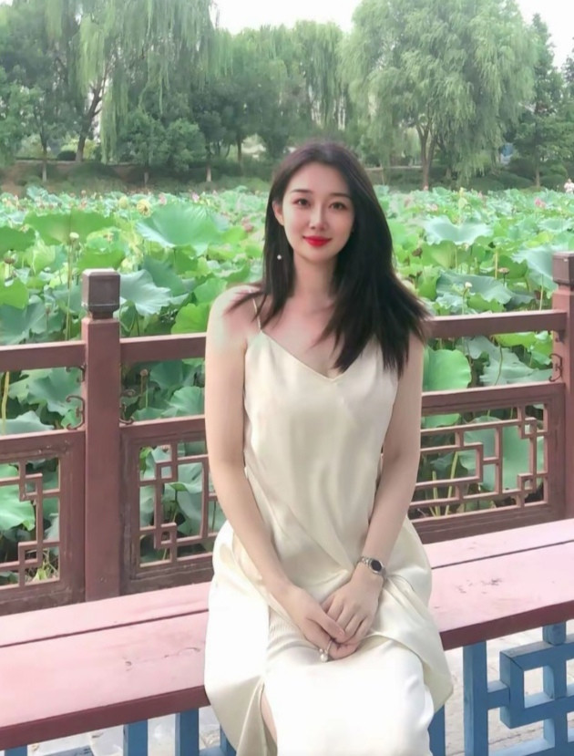 心中若有桃花源，何处不是水云间