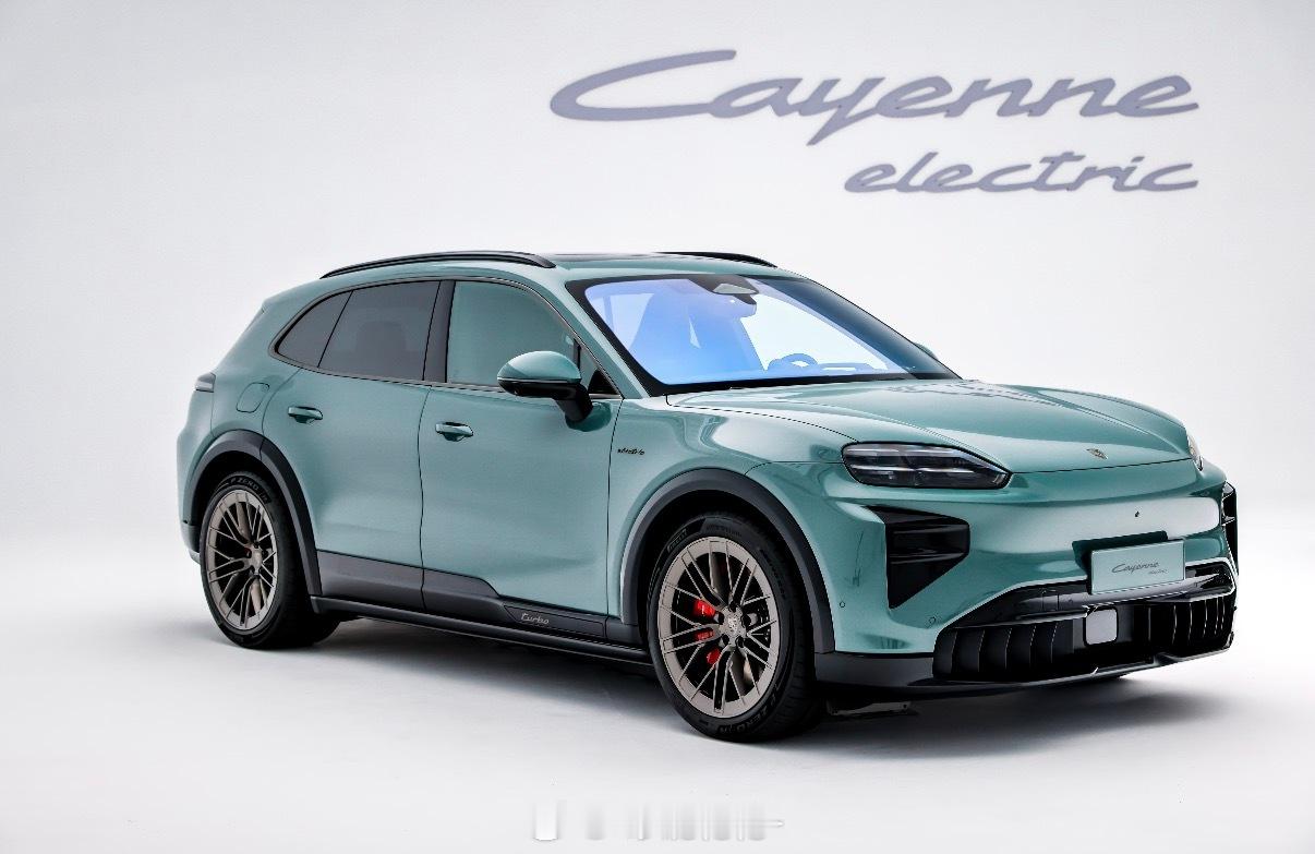 我是保时捷车主，我是保时捷卡宴车主我对保时捷纯电macan挺喜欢的但是保时捷卡宴