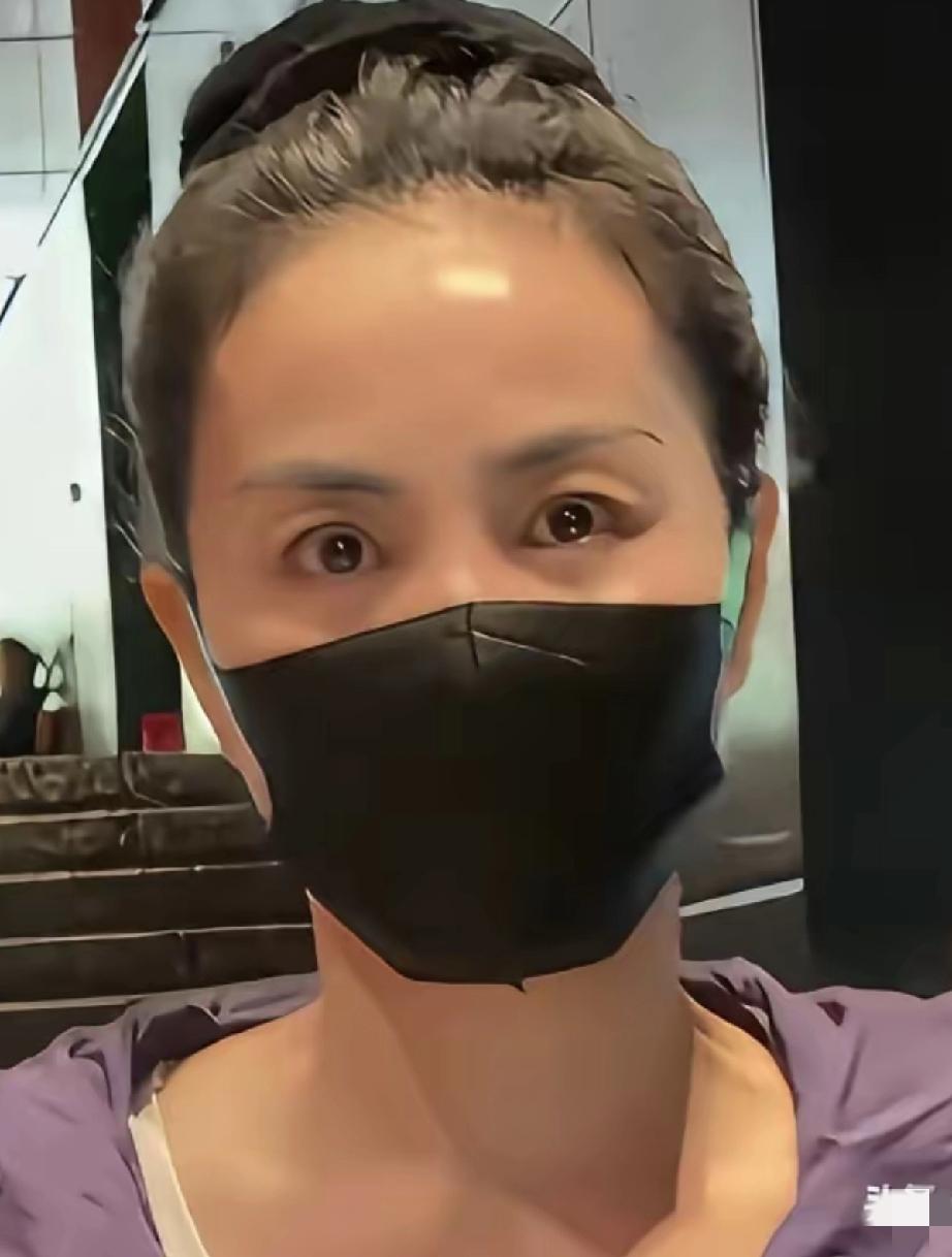 王菲有两件“小棉袄”，伊能静和洪欣生有一儿一女；“紫霞仙子”朱茵只有一个宝贝女