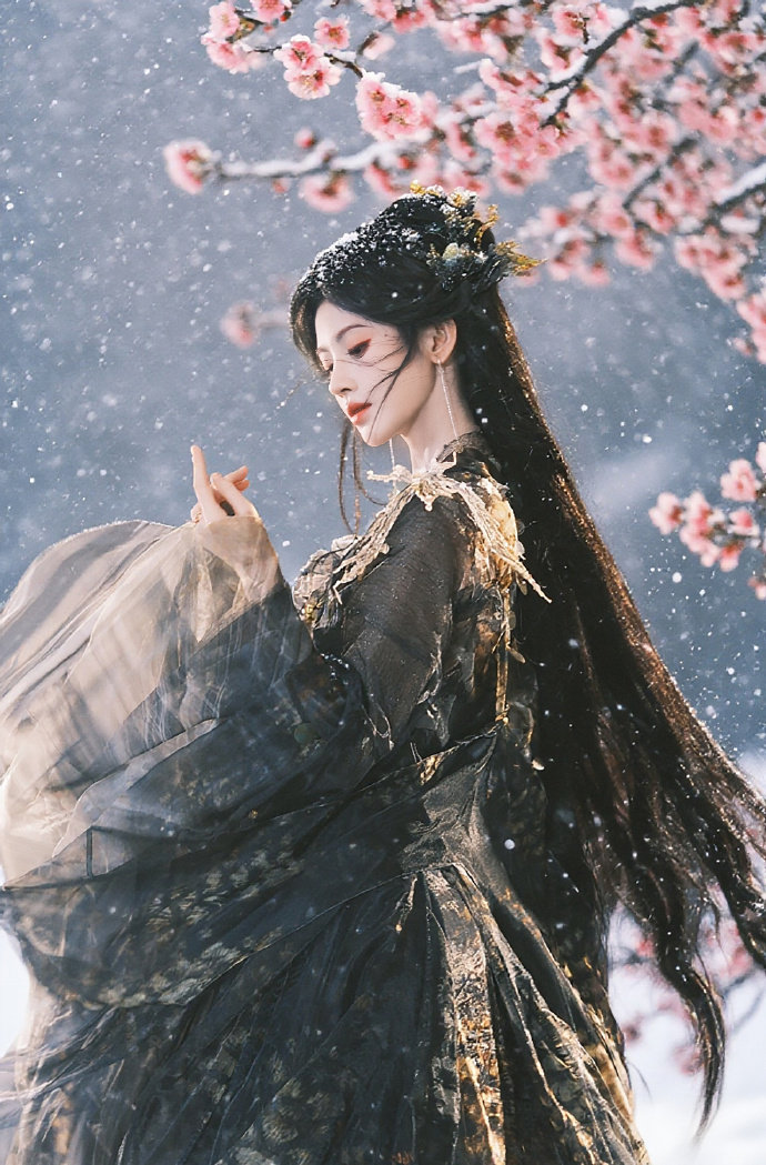 鞠婧祎音律的裙摆鞠婧祎古装魅魔鞠婧祎古装魅魔，今晚音律的裙摆上线，是谁还没有
