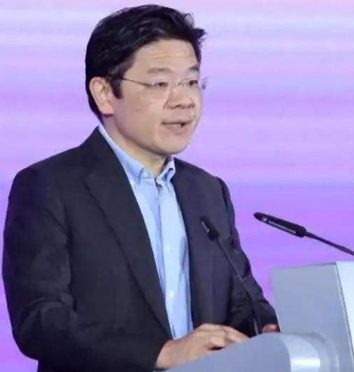 新加坡总理急了！8月23日国庆大会上，黄循财直接用中文下死命令："绝不可成