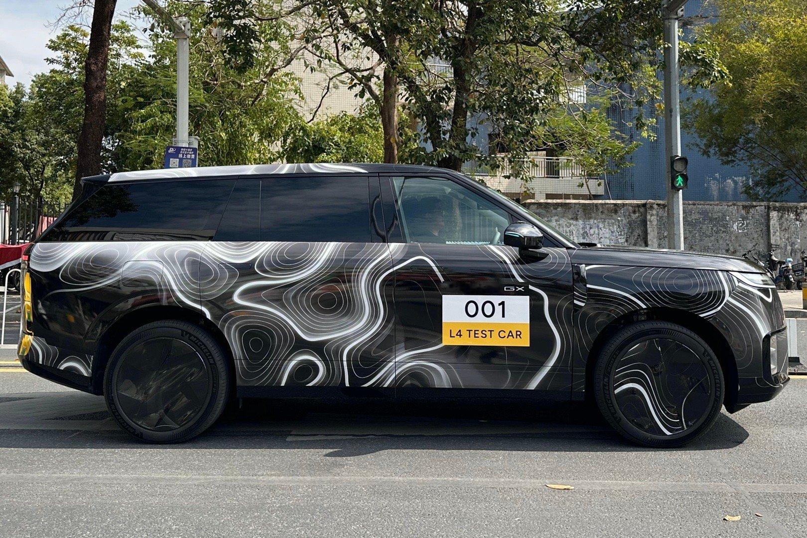 小鹏GX的低伪装谍照也曝光了，相比上午发布的新款L9，单纯造型，大家喜欢哪个？