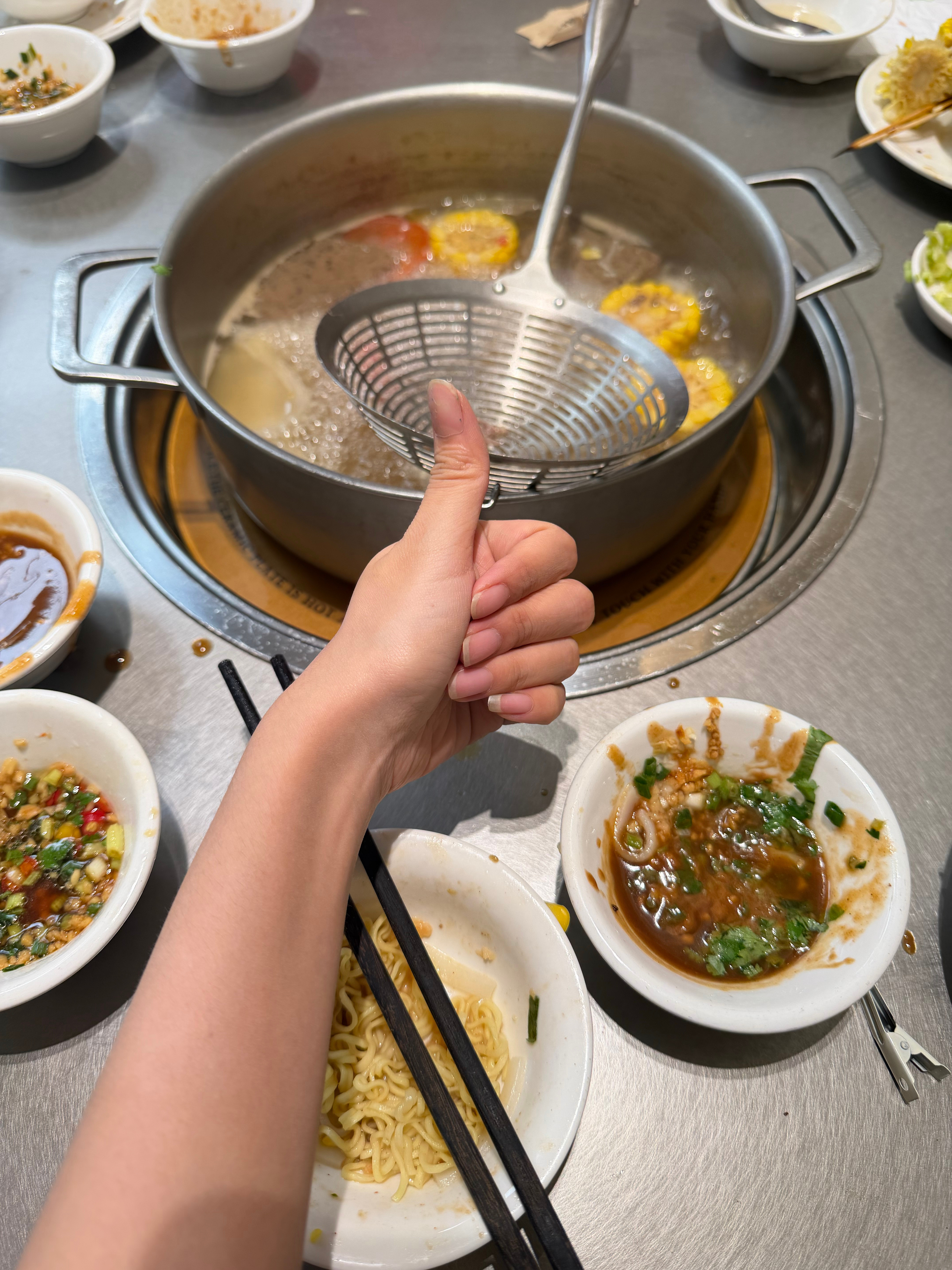 这个泉市加什么了？半夜两点从上海回来昨天下午又顶着台风出来工作也要去吃一顿的程度