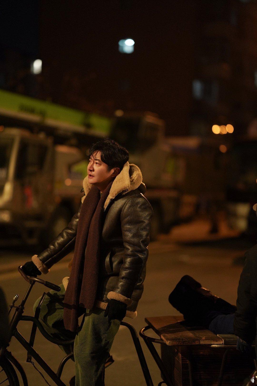 唐嫣郭京飞金球天使101跨年追剧被这波抽象联动戳中笑点，吴国豪满心期待的金球