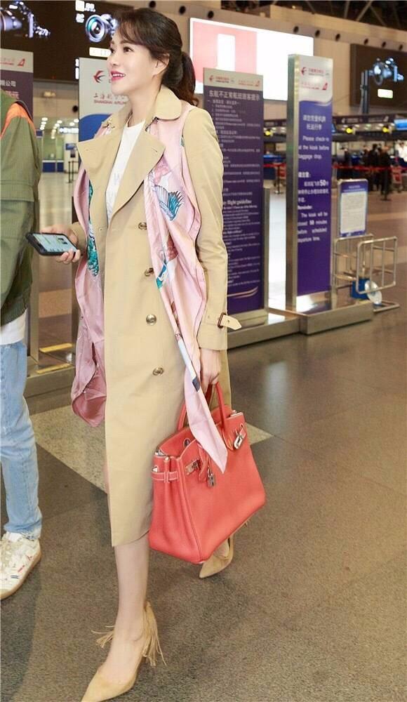 伊能静瘦了10斤伊能静瘦身成功颜值回春，腰腹线条紧致超吸睛，靠科学饮食+规律运动