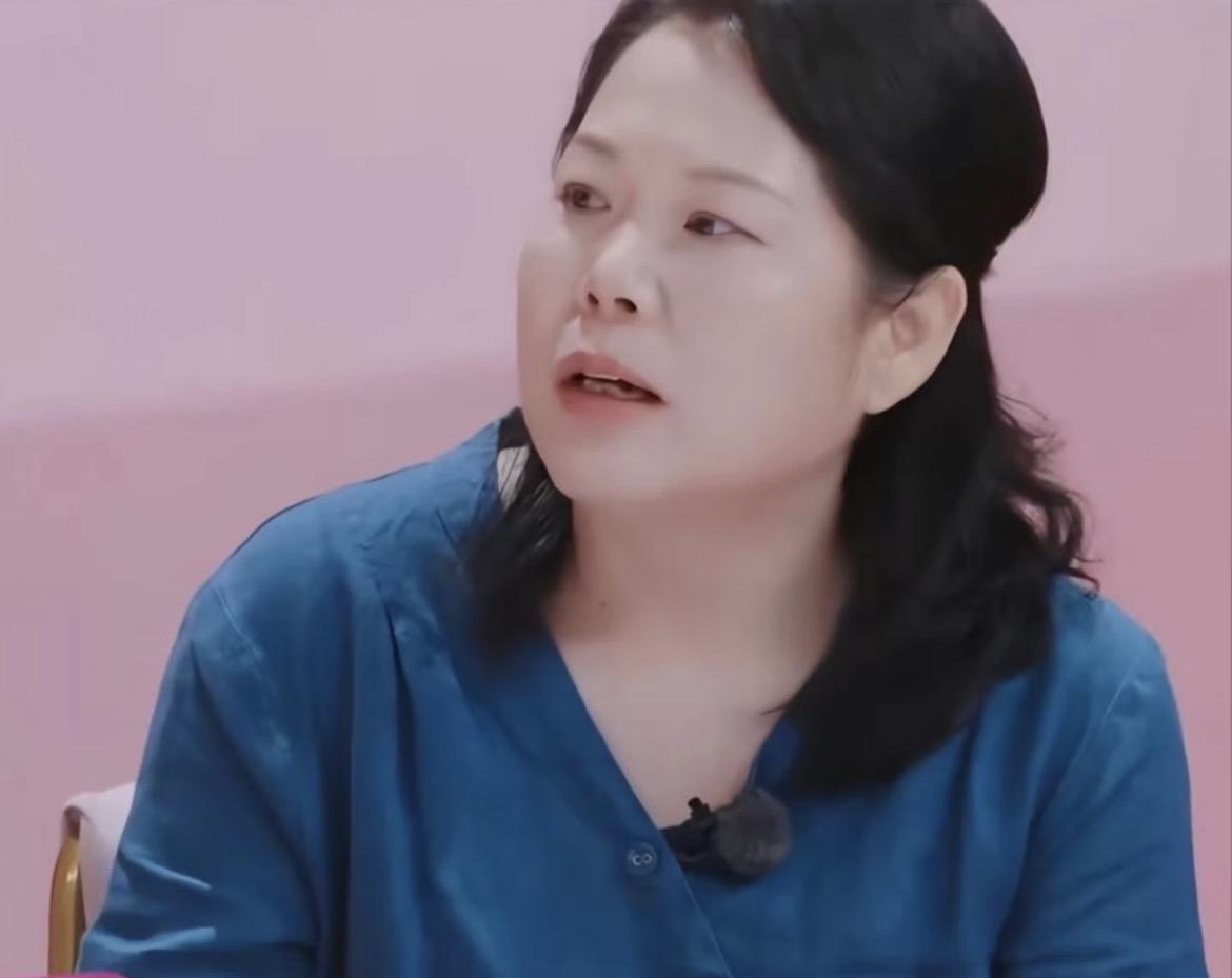 我只佩服张家齐妈妈一件事，不是她生了张家齐这么优秀的女儿，也不是她能够拿