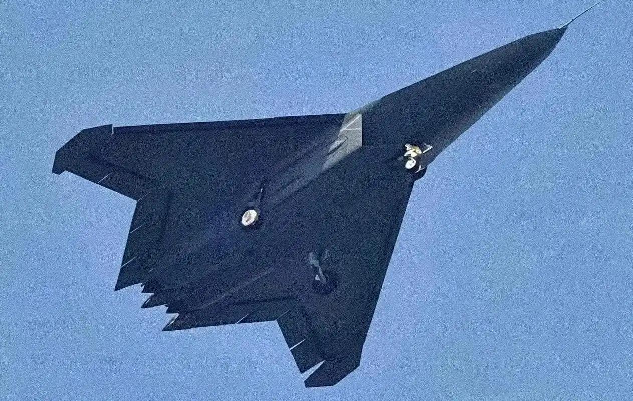 “这不可能！”当歼-50的各项实测数据摆上白宫的办公桌时，美军才惊恐地发现：他们