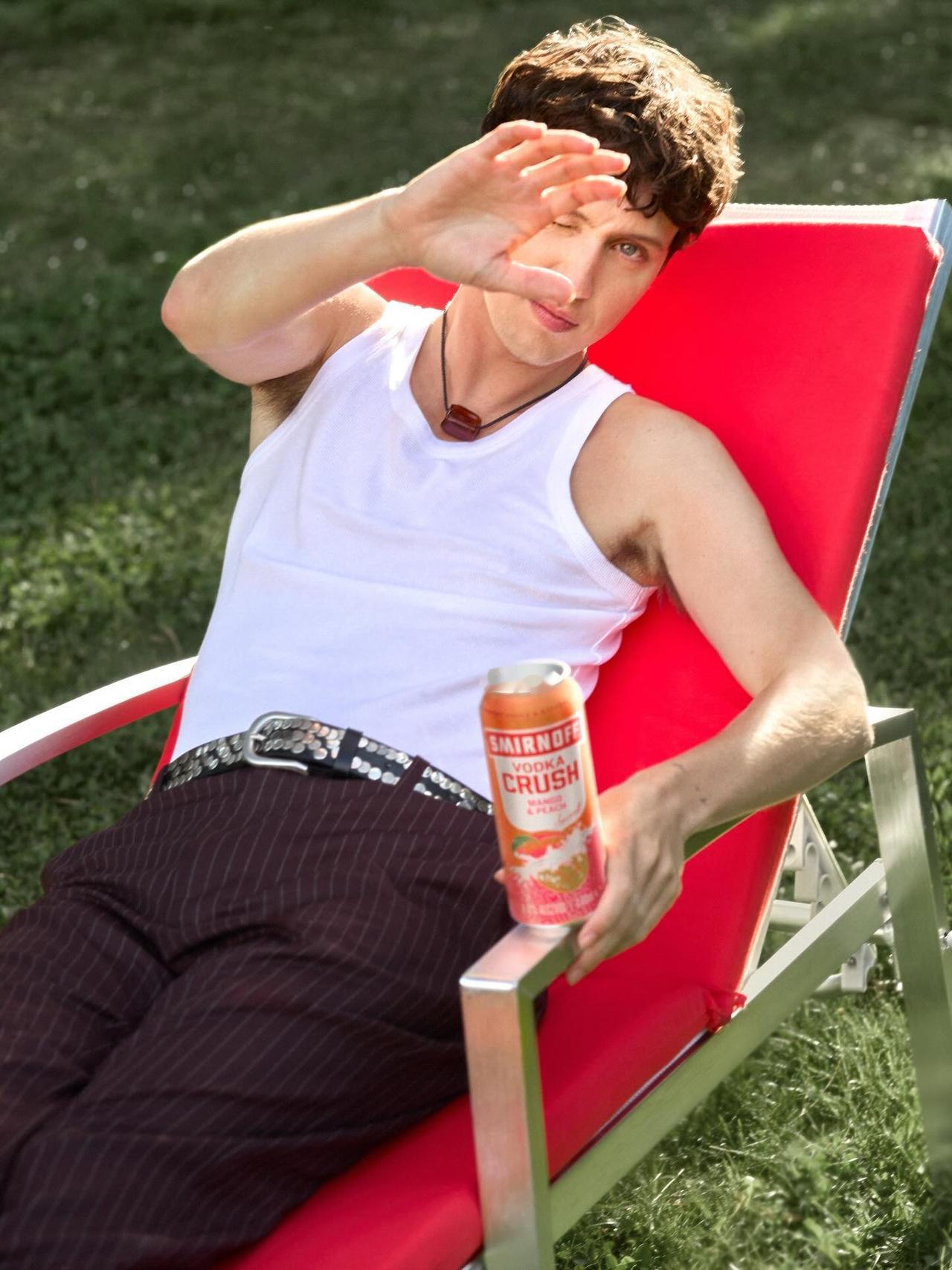 戳爷拍的广告SmirnoffxTroyeSivan:GoOff!赢得