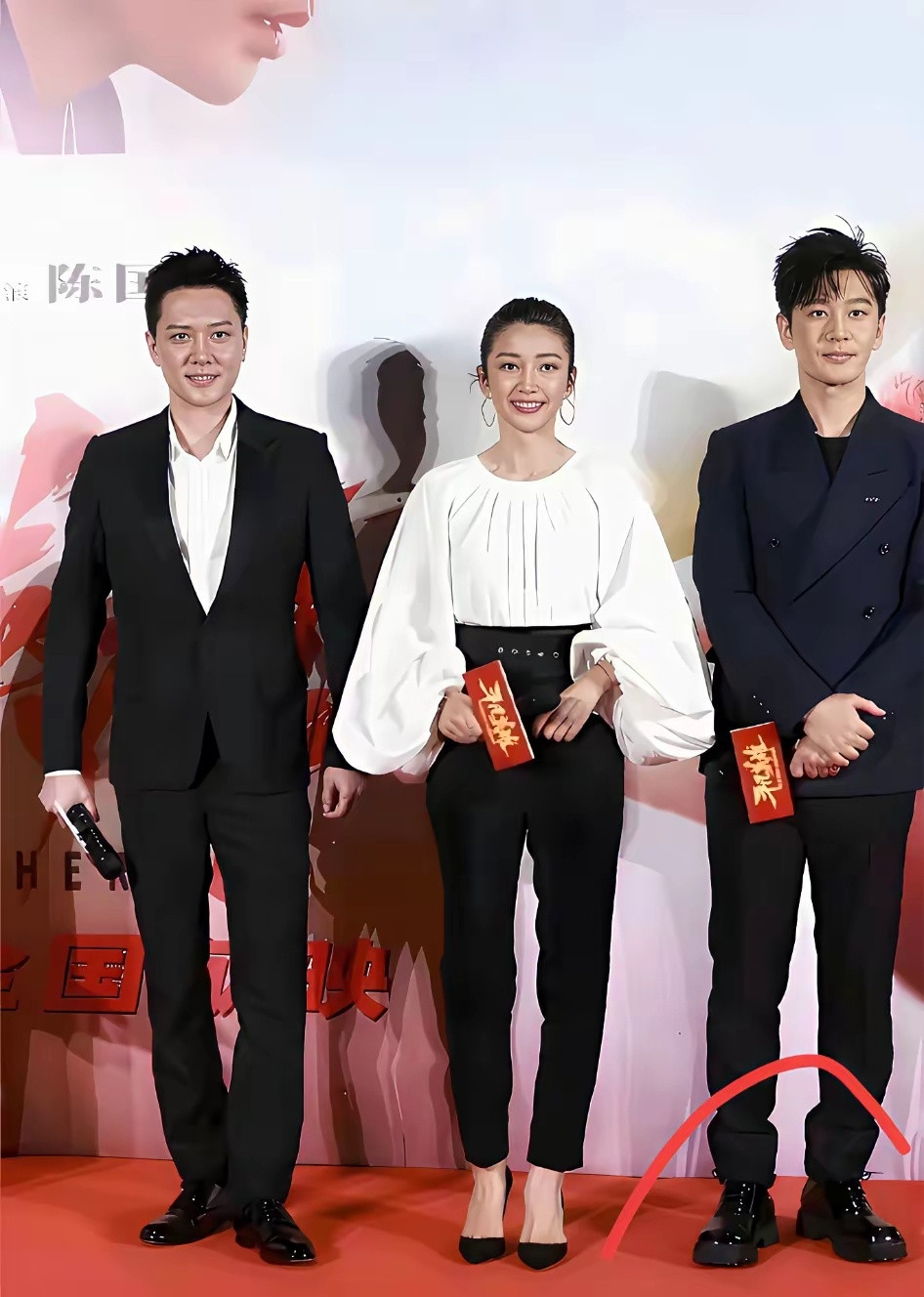 黄晓明的身高又暴露了