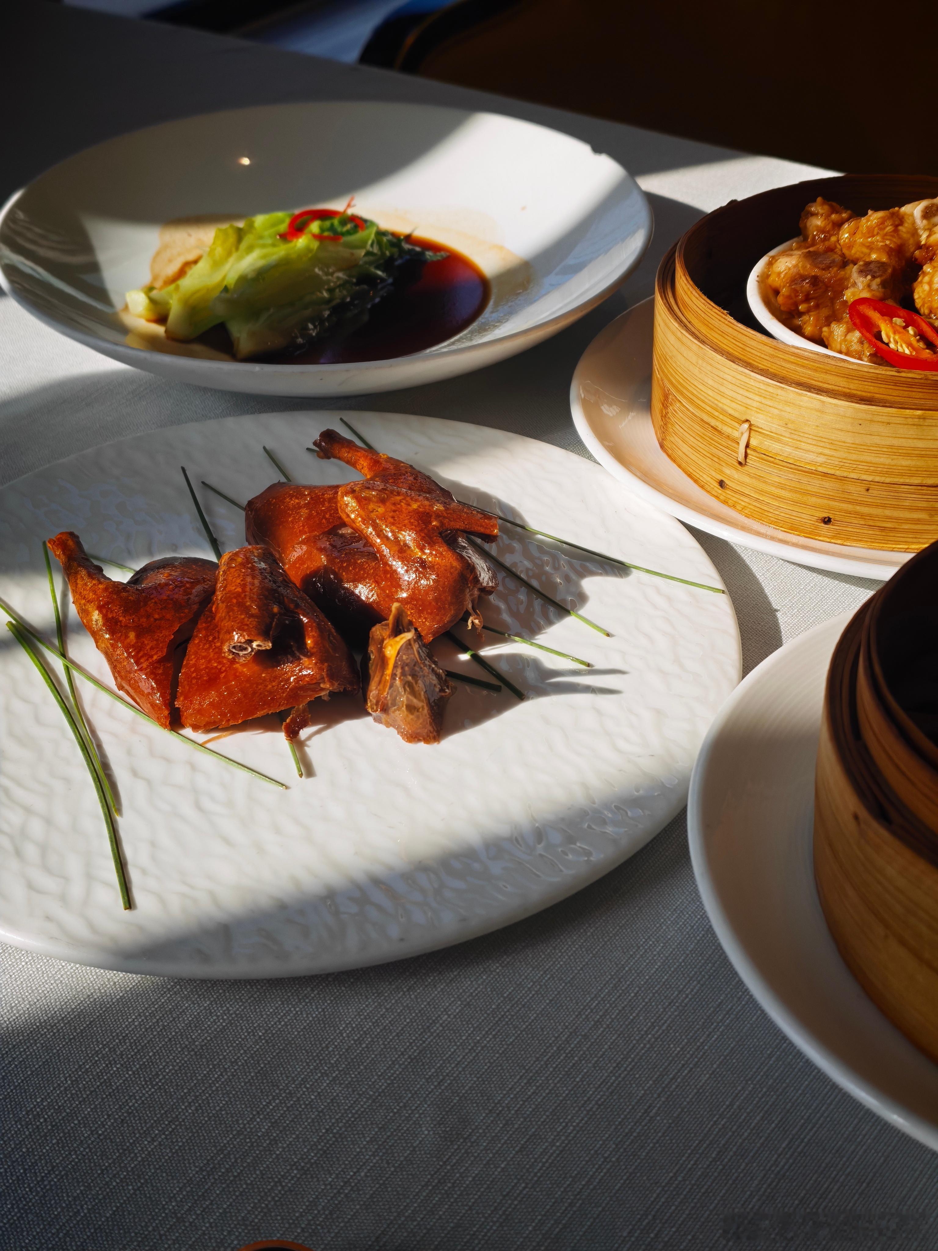 吃午饭啦！今天工作餐标准还不错