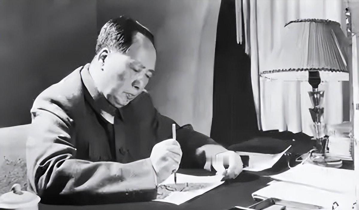 1962年毛泽东得知岳母去世后，特意写信指示她可以同我深爱的妻子安葬在一起19