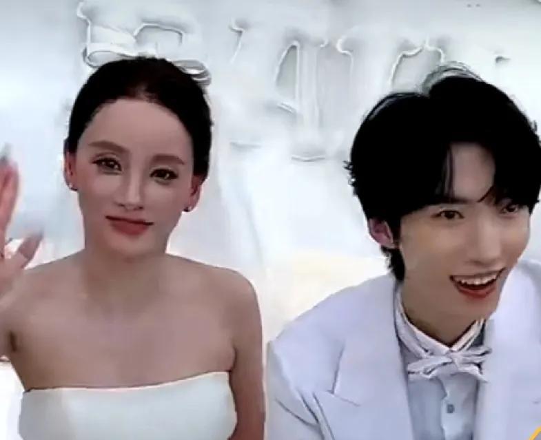 5月17日，男明星赵磊结婚，还直播了婚礼现场，然而网友们却发现赵磊自己打扮的很帅
