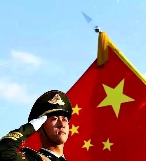 南海事件前的一个礼拜，县里通知正在休假的军人紧急归队，我弟弟当即就订了返程的票。