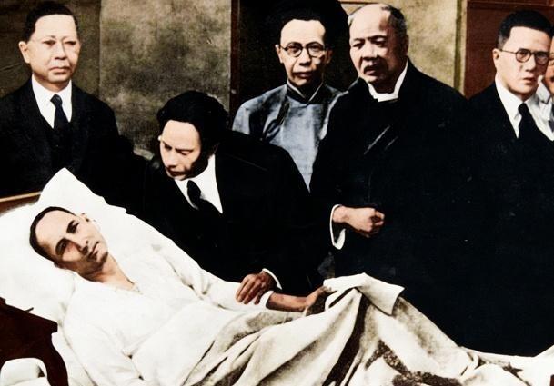 1925年3月12日，59岁的孙中山在北京铁狮子胡同行辕逝世，协和医院最初诊断其