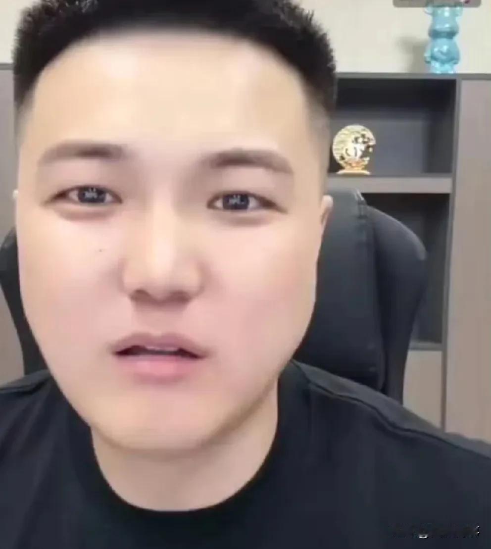 阿宇嘲讽祁天道，签约户外发后，不到半个月就进去了！阿宇
