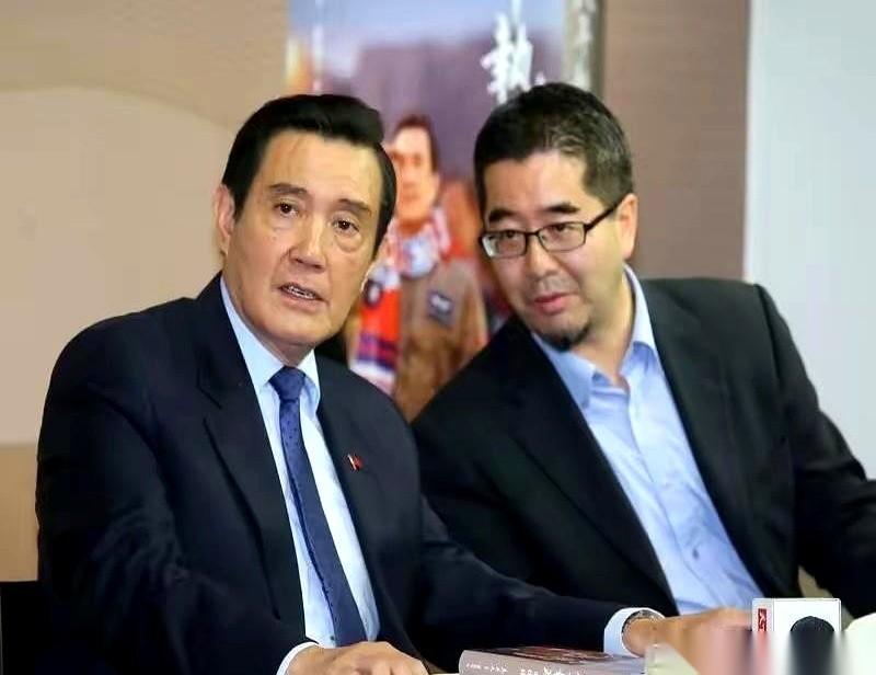 马英九基金会的账上，凭空多了一笔钱。他没声张，先自己查。一月份发现的，二月份就