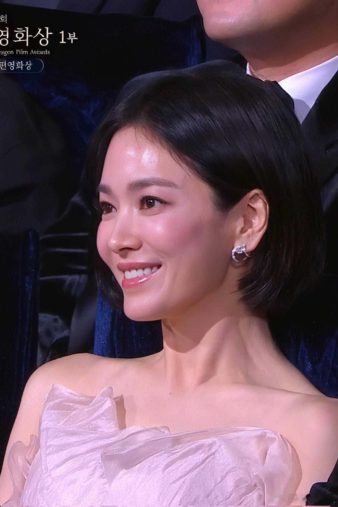 今日份绝美宋慧乔💕💕💕美到爆炸！