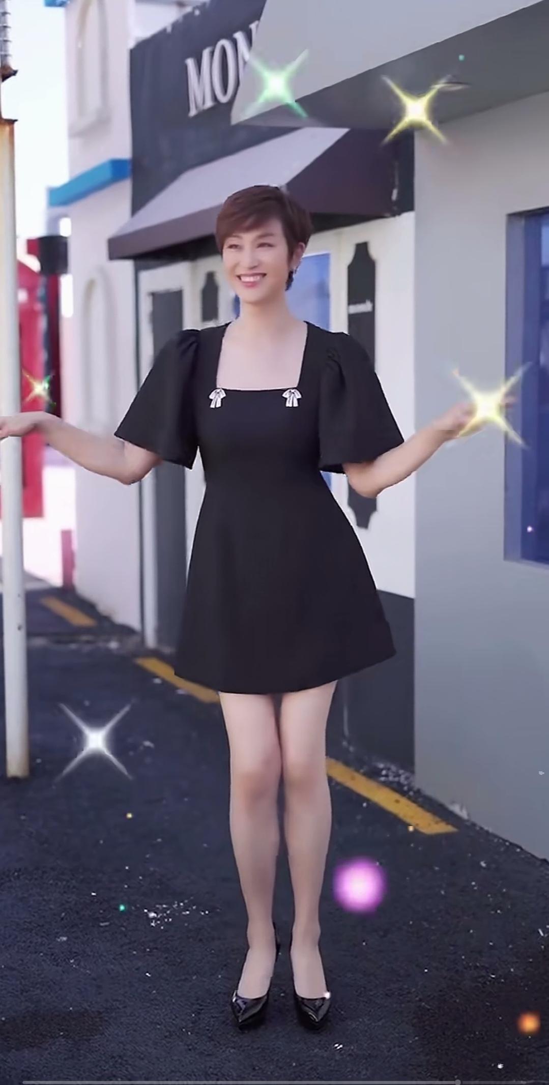 陈法蓉，60岁的身材真是绝了。