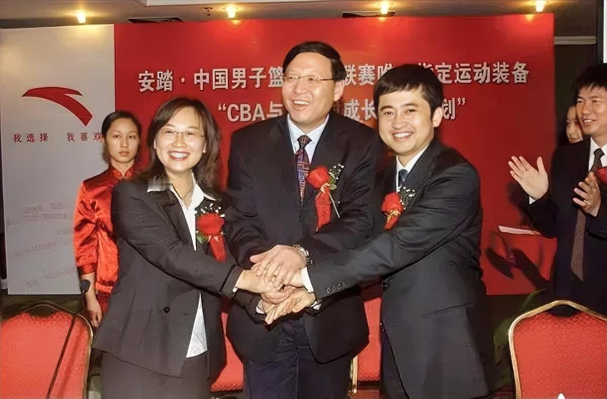 绝了！福建一个小县城，竟然一口气冒出三个“鞋王”，还都姓丁！这剧本都不敢这么写。