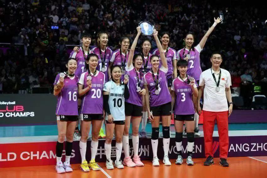 。⭐核心球星李盈莹：国家队主攻，球队王牌，暴力进攻+一传保障。​姚迪、王