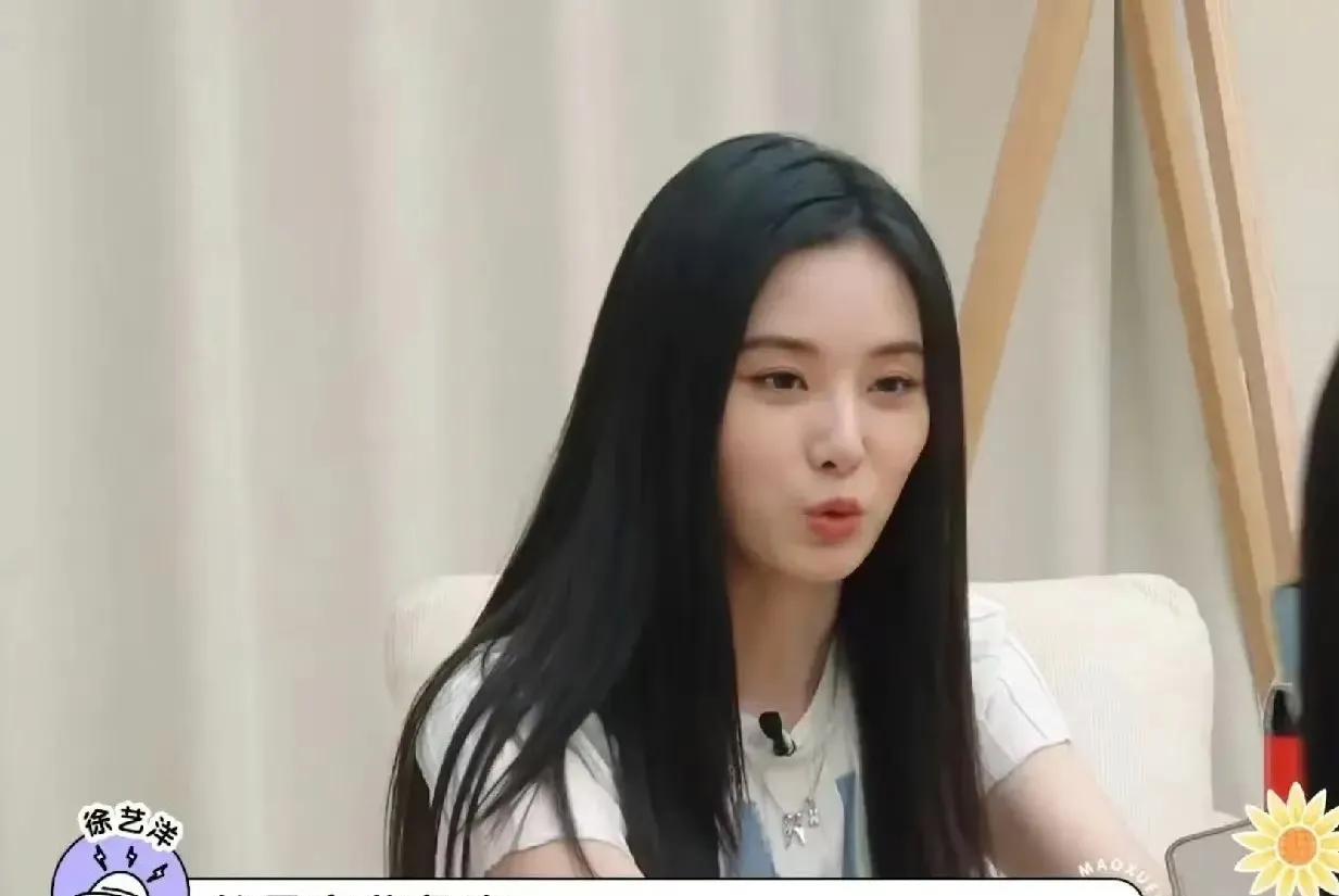 徐艺洋在综艺里突然对李雪琴放狠话：网友都说咱俩长得像！李雪琴秒怂：我早看见了，但