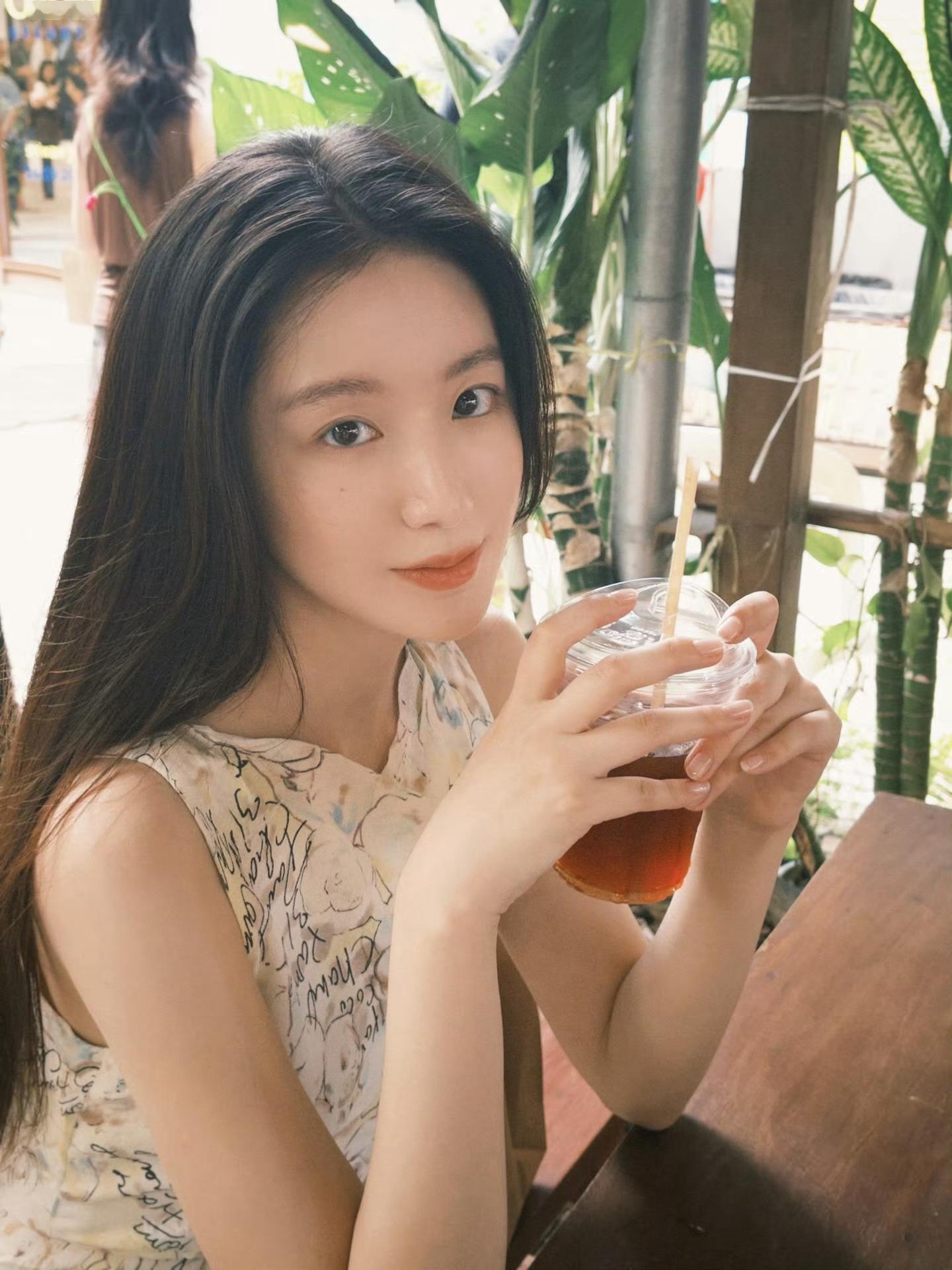 叶舒华清迈旅行照🍃👒