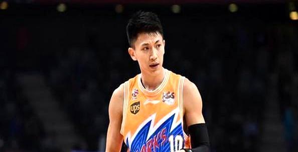 北控这盘棋，真是越看越迷……37岁的刘晓宇，已经开始当助理教练了，结果在