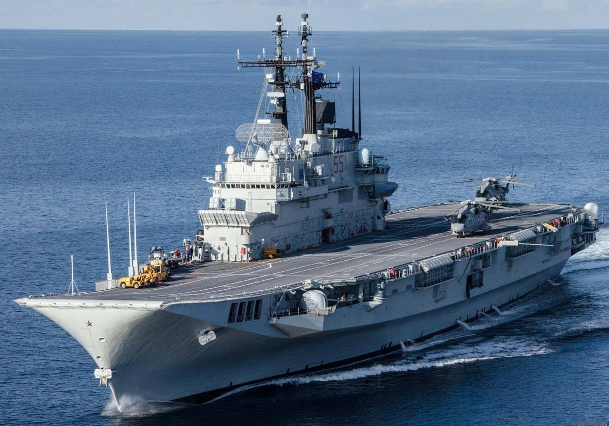 意大利“加里波第”号航空母舰“加里波第”号是意大利海军历史上具有里程碑意义的舰