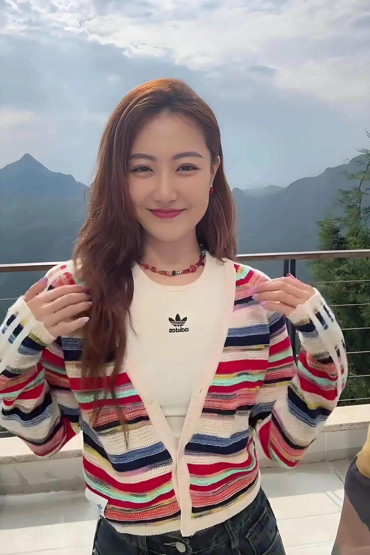 网友：我98年，副处级，能追到白冰吗？白冰我非常喜欢的一位演员，和大家一样，