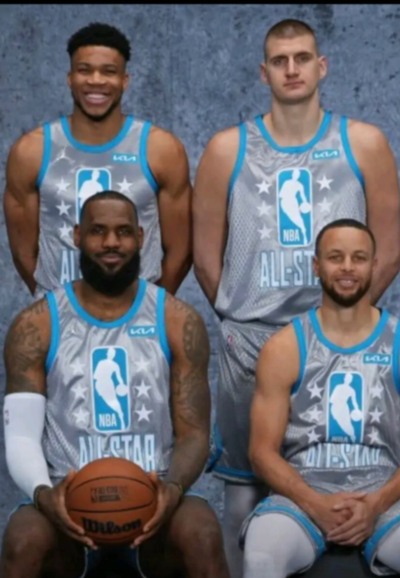 图上4人合计：10冠、11个MVP、7个FMVP、48次全明星字母哥：1冠、