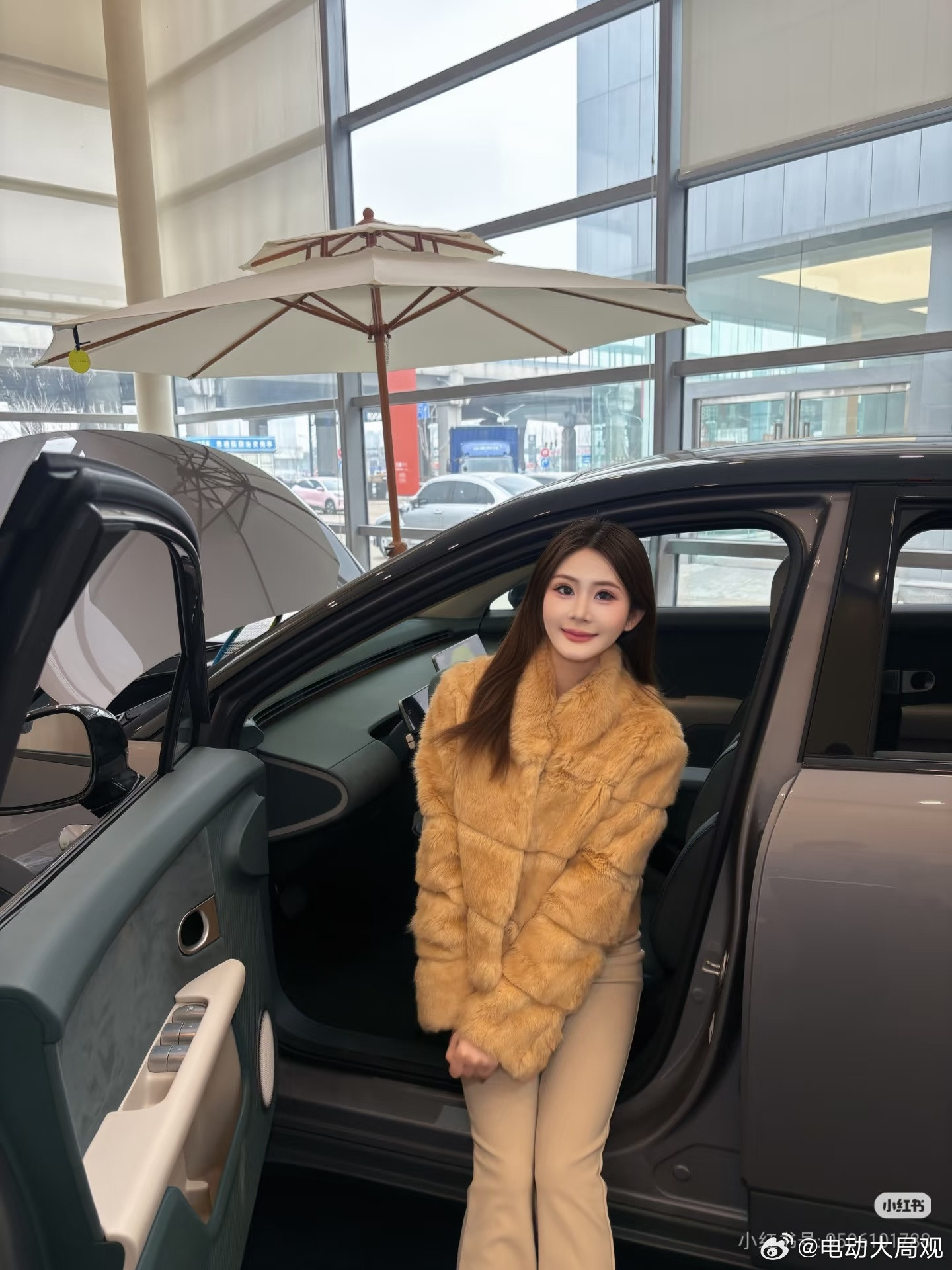 40万级SUV天花板！我提了这辆原本纠结理想L9、问界M9和BBA，结果试驾蔚来