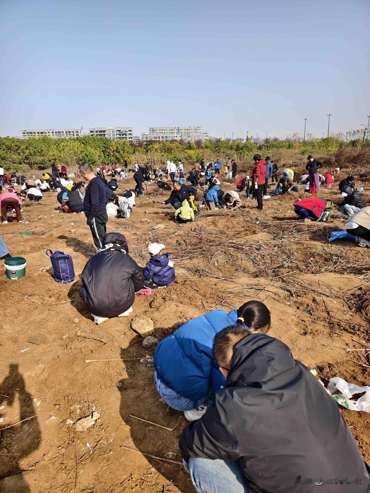 济南裴家营地铁站惊现