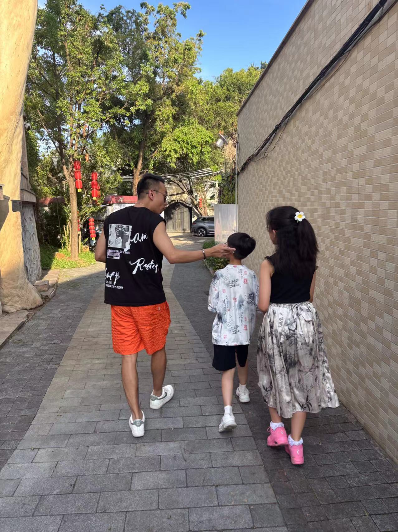 晚安，我的孩子们😘😘😘​​​