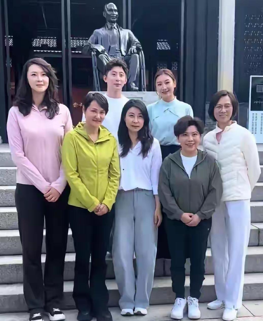 这张照片绝了！😯😯😯到底出自哪位摄影师之手？画面含金量直接