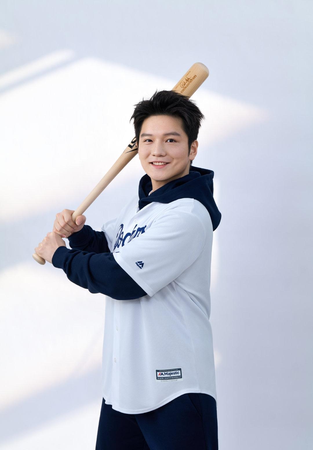 不必炒作樊振东是否回归国家队!其实他回不回来，对国乒男队的长远发展意义并没有那