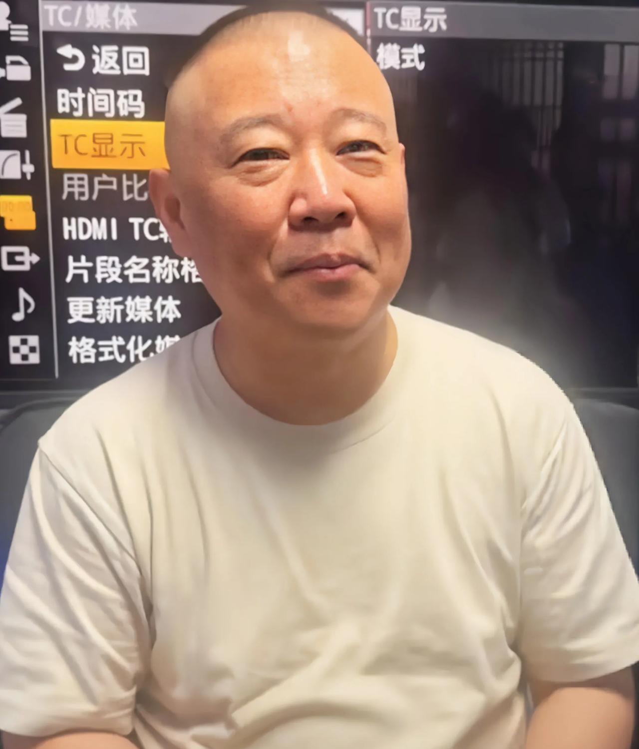 自从接触互联网直播后，郭德纲老师越来越得心应手，最近郭德纲老师又忙里偷闲，再一次
