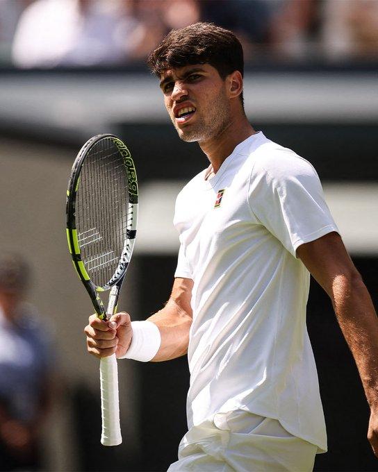 年终排名第一的好处之一就是在休赛期也能长时间占据榜首，而卡洛斯·阿尔卡拉斯目前