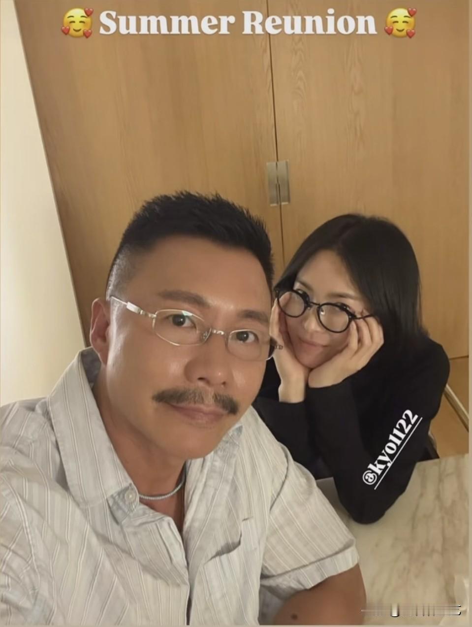 22日，演员宋慧乔在自己的Instagram上传了照片。公开的照片中，宋慧乔素颜