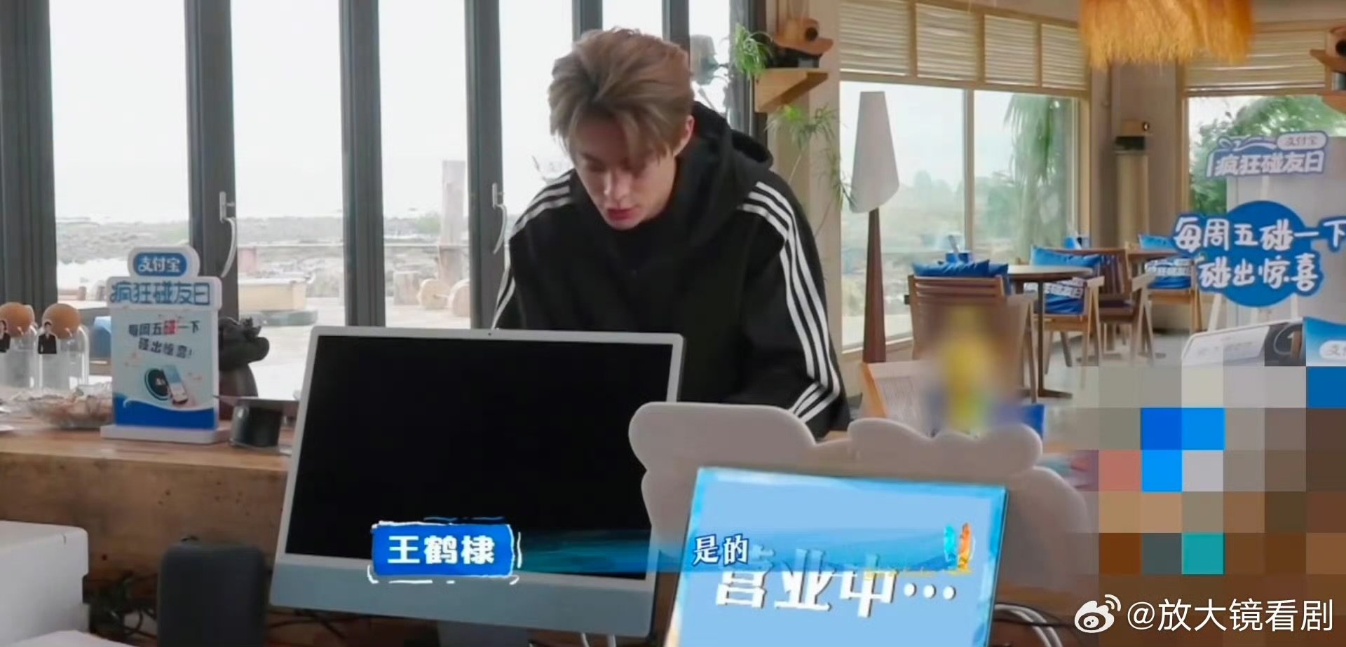 谁不想拥有沈月的手写卡片亲爱的客栈住客栈能被这样对待，也太幸福了吧