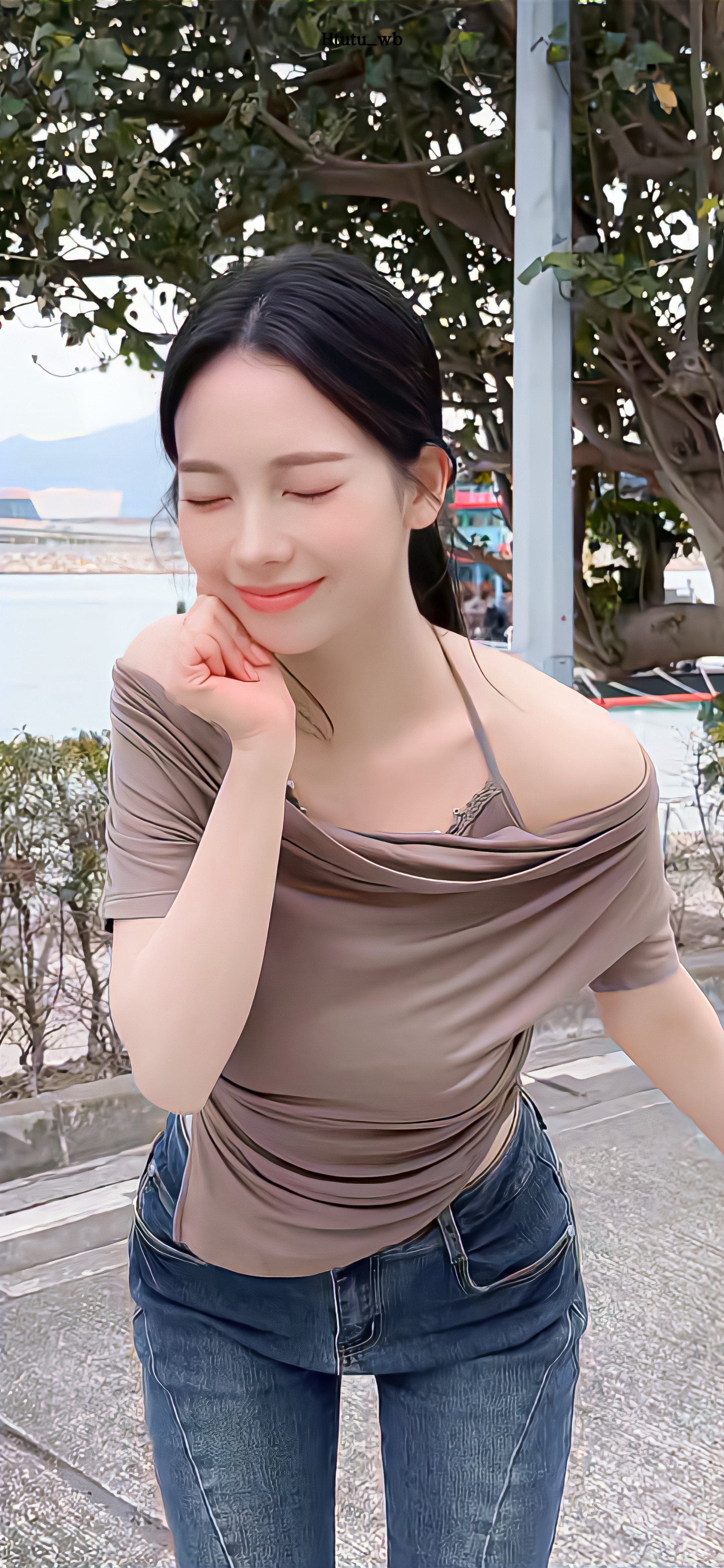 柳智敏Karina壁纸更新啦～🐈⬛🖤