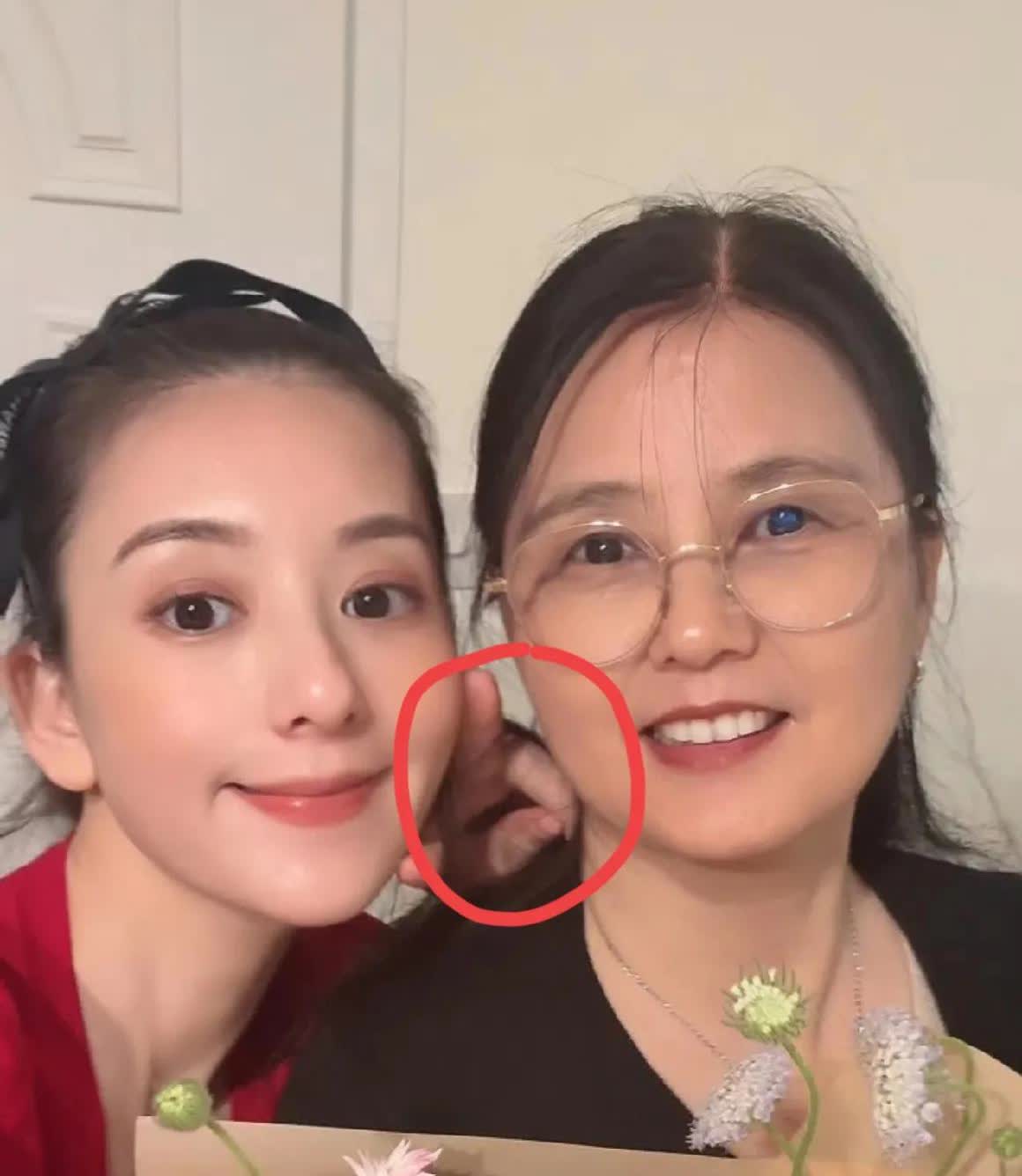 我特意去查了一下没想到方媛能生两个女儿不是因为郭富城身体好，也不是因为她
