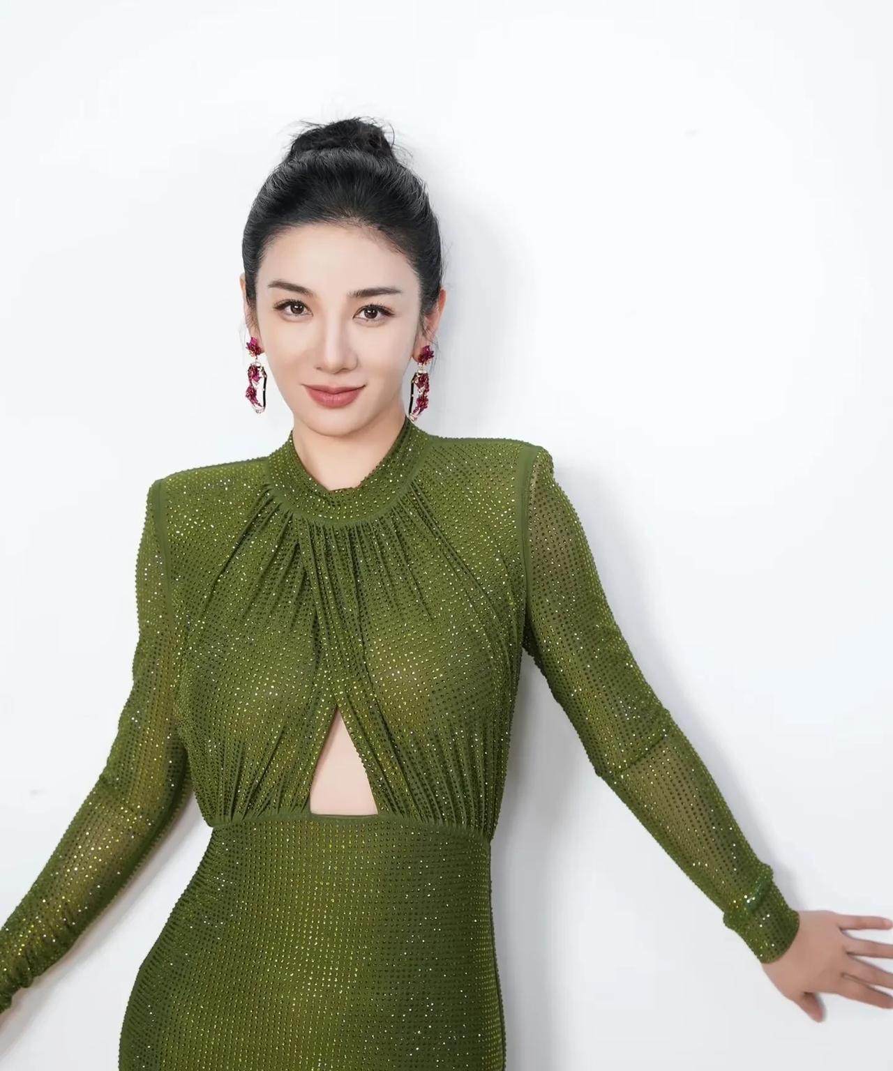 黄奕的现状给所有明星父母上了一课无论你在有钱，也无论你在有名气，别因为孩子把
