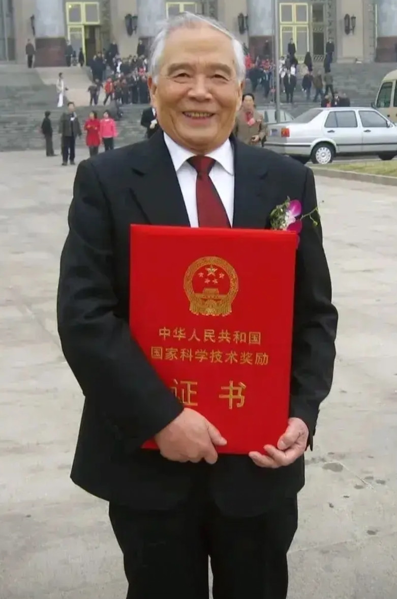 宋文骢，歼10总设计师，2013年逝世，相信他在天上一定能看到他的孩子歼10CE