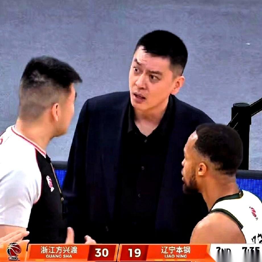 我把话放这儿，辽宁队今晚压根就没想赢。别跟我扯什么技术分析，就俩字：演的。从