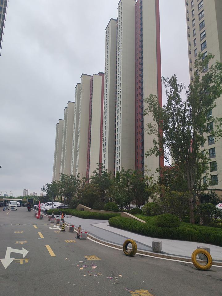 坐标青岛西附近100平的房子二手只需要40/50