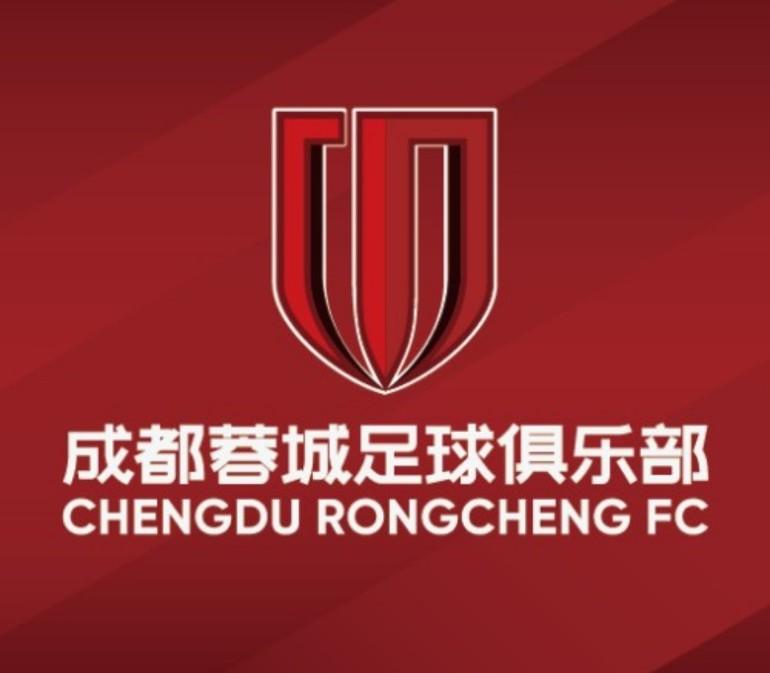 李霄鹏入驻成都蓉城近在咫尺。李霄鹏团队的教练蒿俊闵刚刚被官宣加入成都蓉城教练