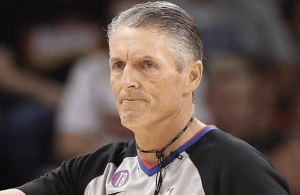 NBA的剧本早就写好了！看到斯科特·福斯特执裁雷霆vs马刺西决G4，就知道今天比