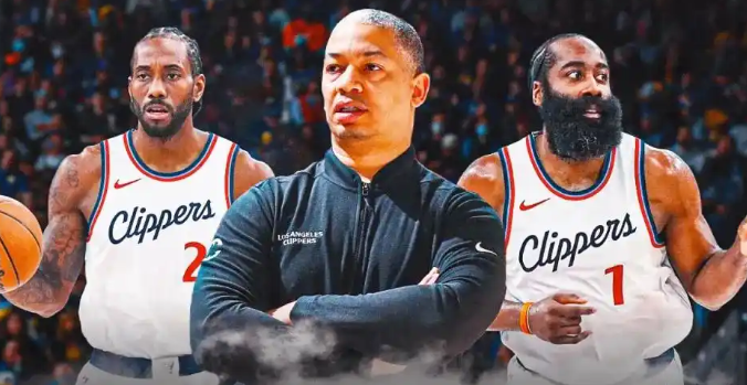 输球无需反应过度，泰伦卢不需要下课，阵容也没什么可调整的首先，上赛季快船就是个