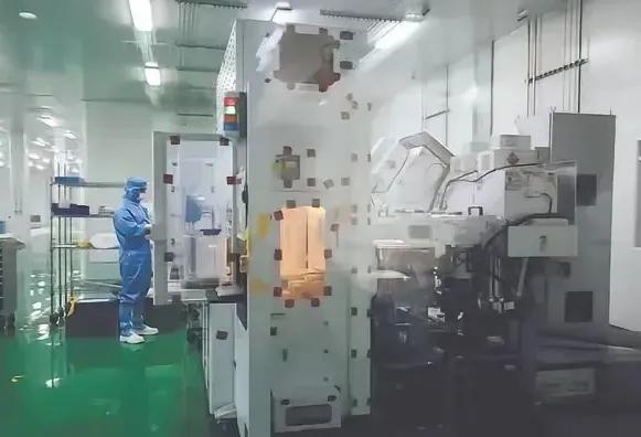 9999万天价索赔！中国半导体巨头手撕美国巨头，这不是电影，是现实版商战大片！